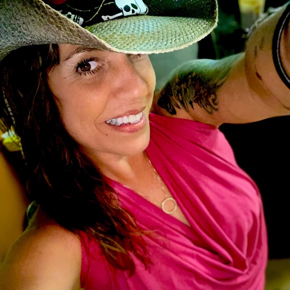 Meet your Posher, Jodi - Picture 1 of 1